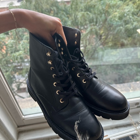 Stuart Weitzman Mila Lift Bootie Sz 6.5 - Picture 5 of 5